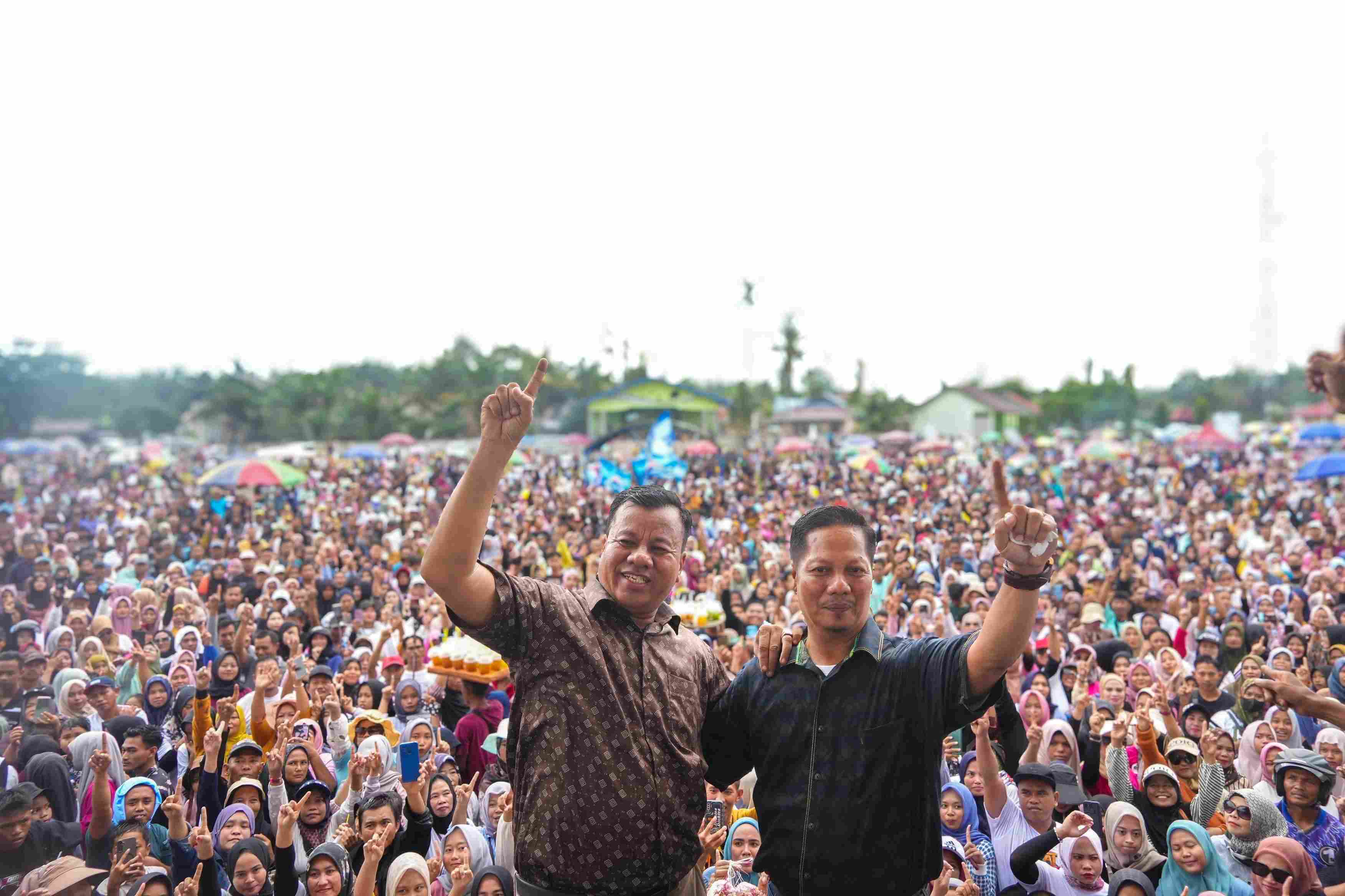 Waduhh!! Paslon kuat Pilkada Kuansing Suhardiman Amby-Muklisin 