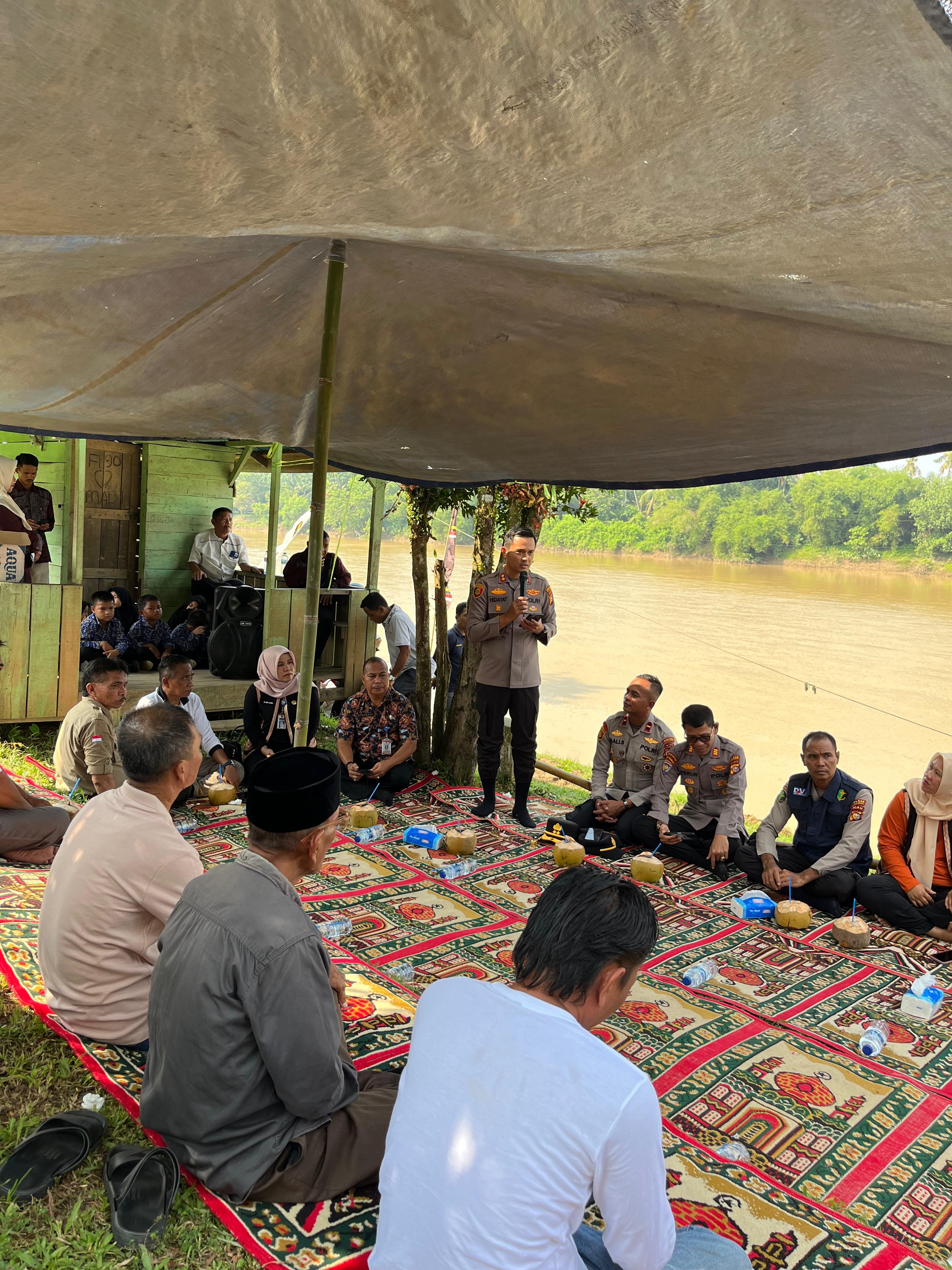 Kapolres Kuansing Ajak Warga Jauhi Narkoba dan Manfaatkan Layanan 110 Melalui Program JALUR